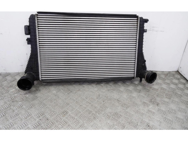 Интеркулер 1K0145803L Volkswagen Golf Plus