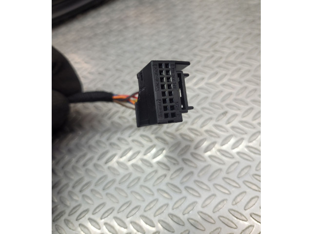 Зеркало электрическое Skoda Yeti (5L) 2009 - 2017 года