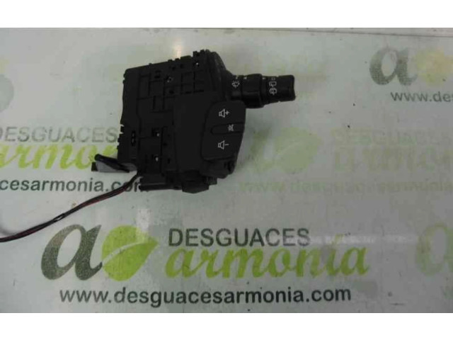 Ручка стеклоочистителей 8200127728   Renault Scenic RX