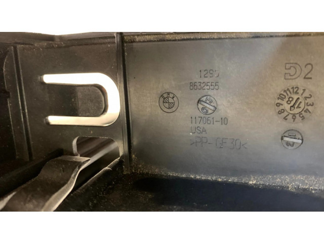 Другая деталь отсека двигателя