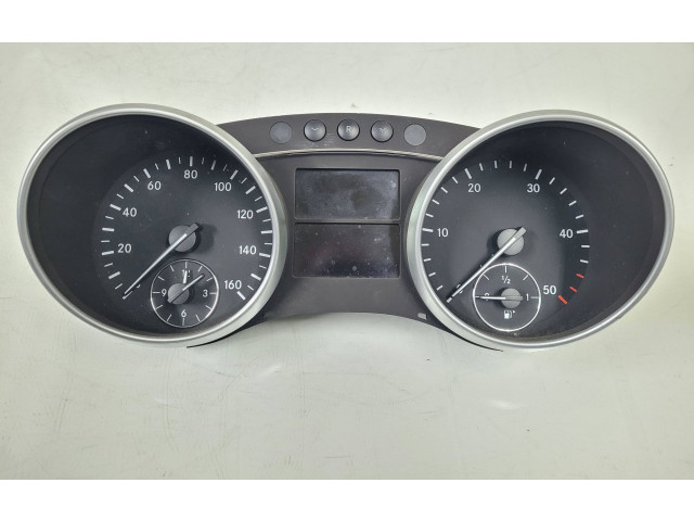 Панель приборов A1645405047, A1645402411   Mercedes-Benz ML W164       