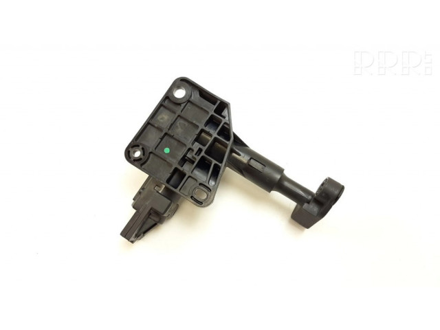 Электрический двигатель для открытия форточки в кузове