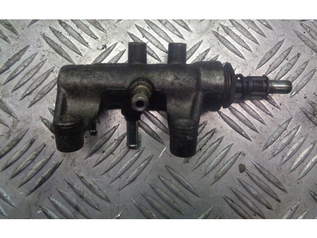 Vstřikovací lišta 55203803 Opel Zafira B