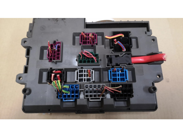 Блок предохранителей 10688710, 911944603 BMW 1 E81 E87