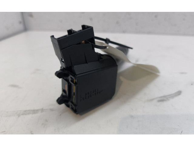 Ручка стеклоочистителей B000777880 Peugeot 108