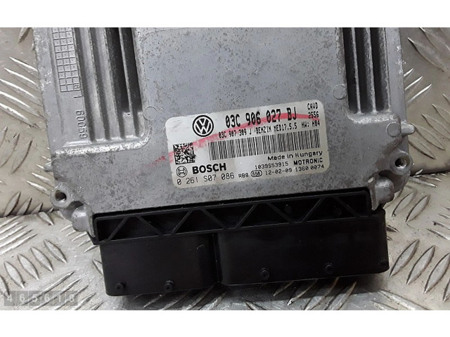 Řídící jednotka 03c906027bj Volkswagen Beetle A5 2012
