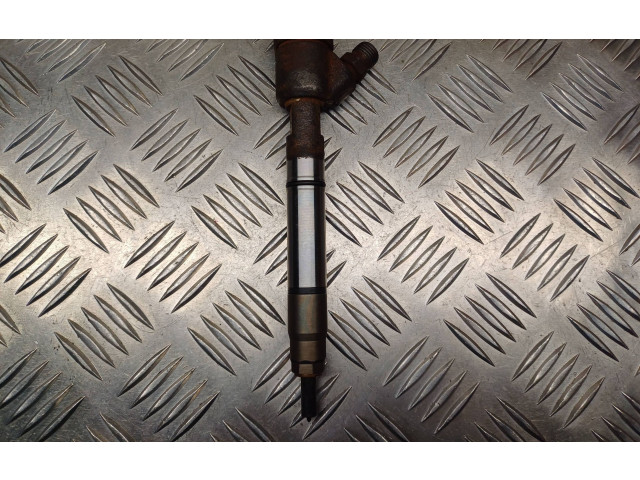 Форсунка 0445110589, 338002A610    KIA Pro Cee'd II   