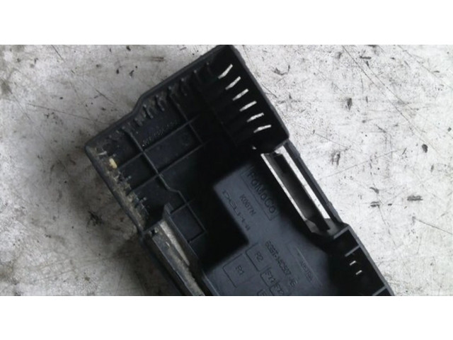 Pojistková skříňka Крышка ящика предохранителей 6G9T14C507, K067N Ford Mondeo MK IV 2008