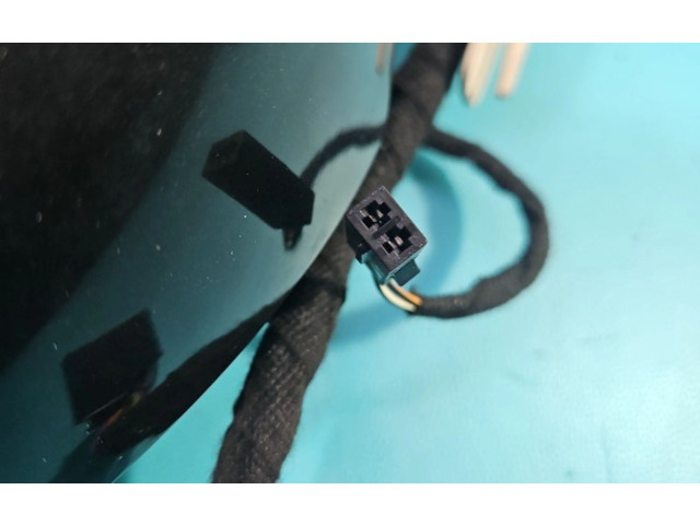 Зеркало электрическое Skoda Karoq 2017 - года