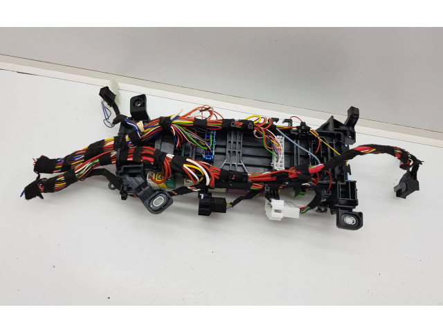 Блок предохранителей A2465400240 Infiniti Q30