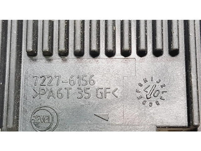 Pojistková skříňka 72276156 Peugeot Expert 2008