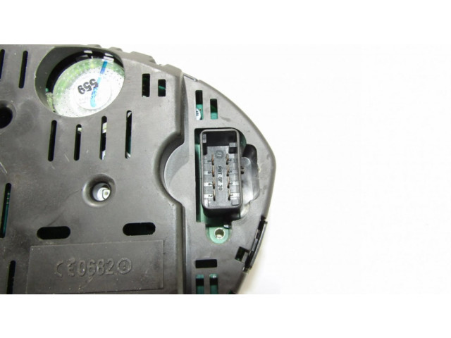 Панель приборов 6Y0920882E   Skoda Fabia Mk1 (6Y)       