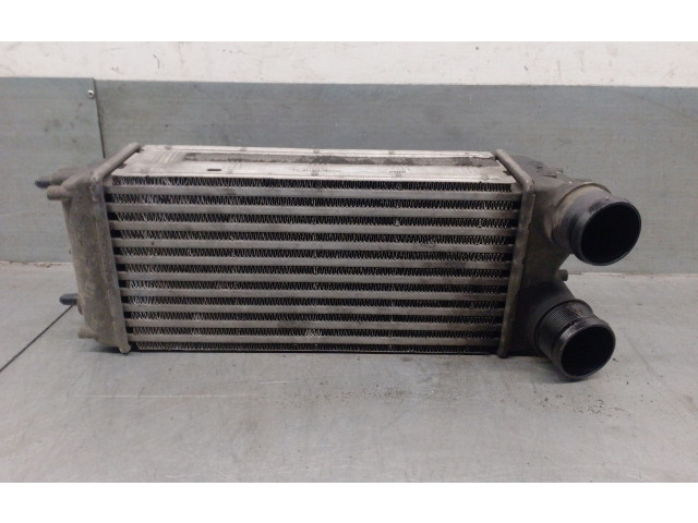 Интеркулер AV219L440AB Ford B-MAX