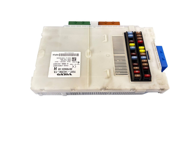 Блок предохранителей 7G9T14C256FA, 30765624AE   Volvo XC70    