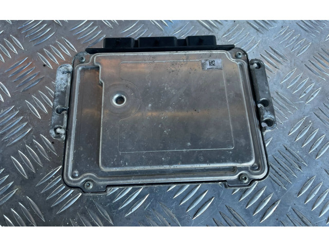 Блок управления двигателя 4N5112A650BB, 31211076   Volvo C30