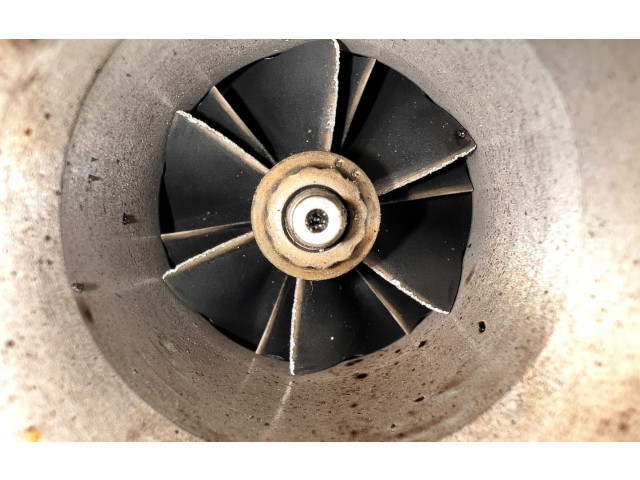 Pojistková skříňka Турбина 057145722N, 6NW009228 Audi A8 S8 D3 4E 2006