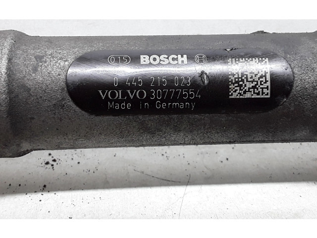 Топливная рампа 30777554, 30777576 Volvo V70
