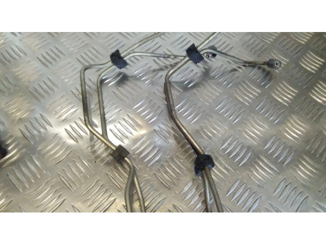 Топливная рампа    Citroen C4 I 1.6  для двигателя 1