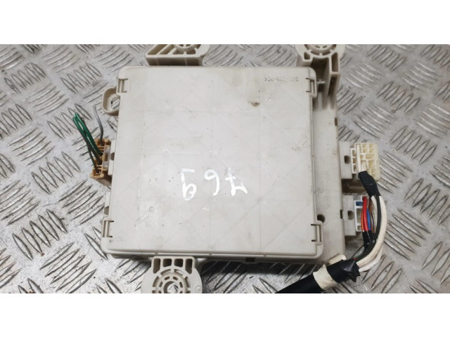 Pojistková skříňka 8922128150 Toyota Previa (XR30, XR40) II 2005