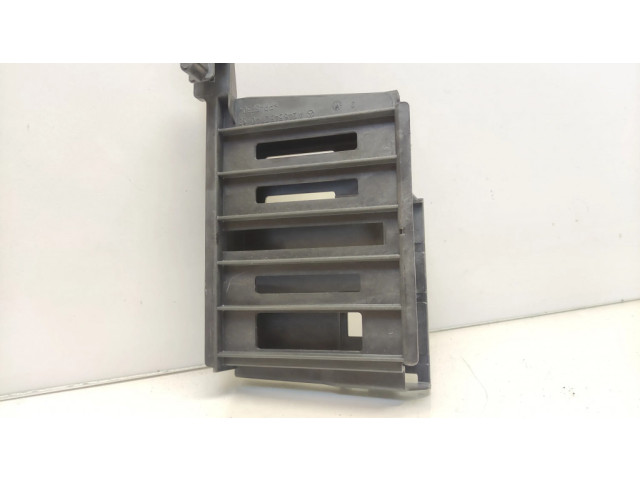 Другая деталь салона