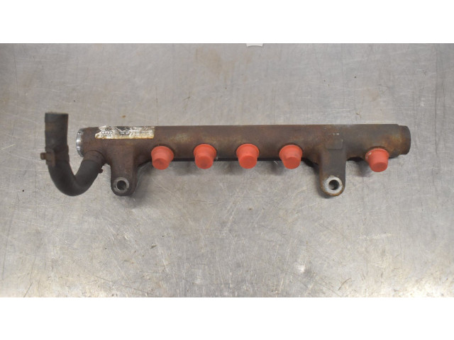 Vstřikovací lišta 03L906051 Volkswagen Transporter - Caravelle T5