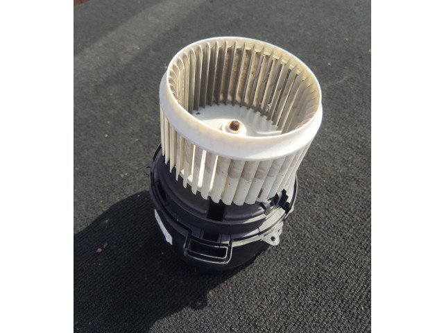 Вентилятор печки Renault Clio V