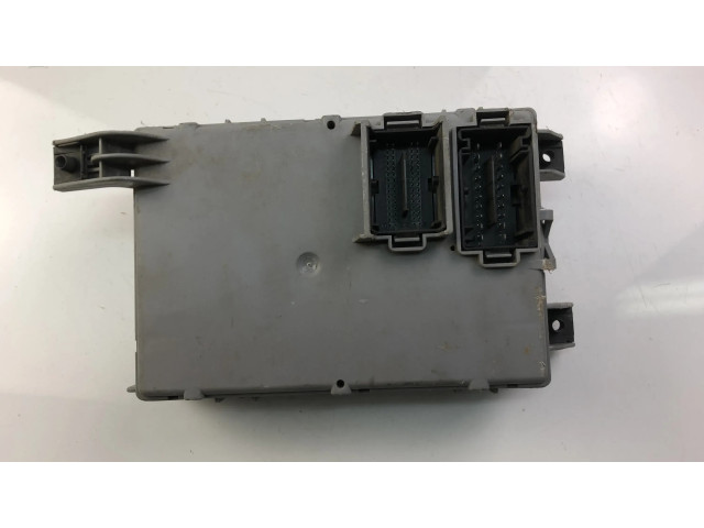 Блок предохранителей  00518762470   Ford Ka    