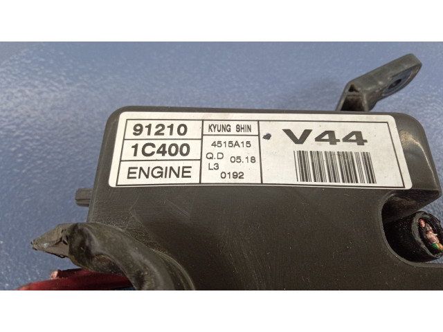 Блок предохранителей  912101C400   Hyundai Getz    