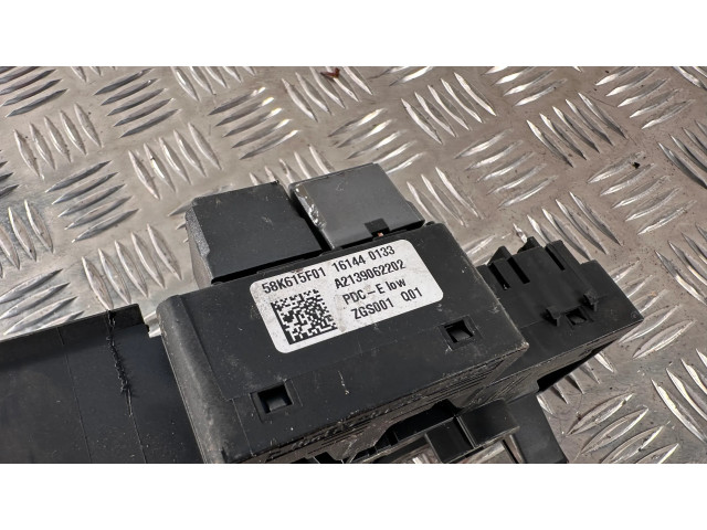 Блок предохранителей A2139062202   Mercedes-Benz E W213    