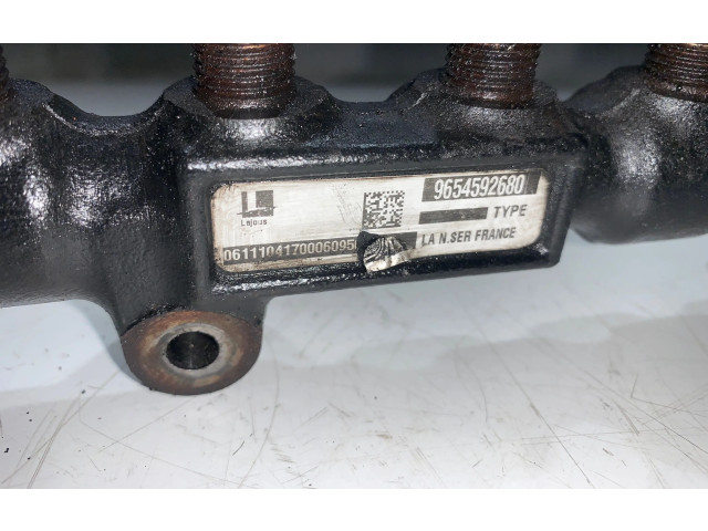 Топливная рампа 9654592680 Mazda 3 I