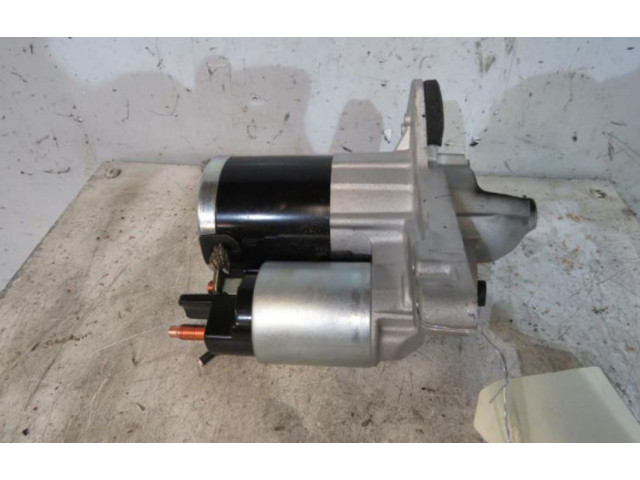 Масляный насос H4B_408 233000557R Renault Clio IV