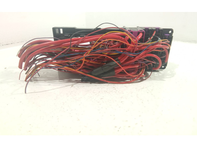 Блок предохранителей 3d0937499b   Volkswagen Phaeton    