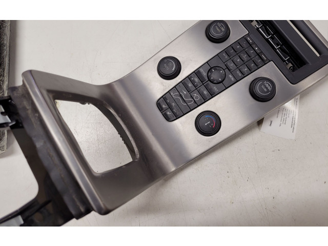 Блок управления климат-контролем 1300929, 8650694 Volvo V50