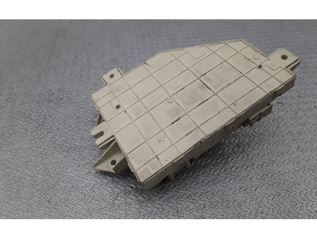 Блок предохранителей 56007573AE   Jeep Cherokee    