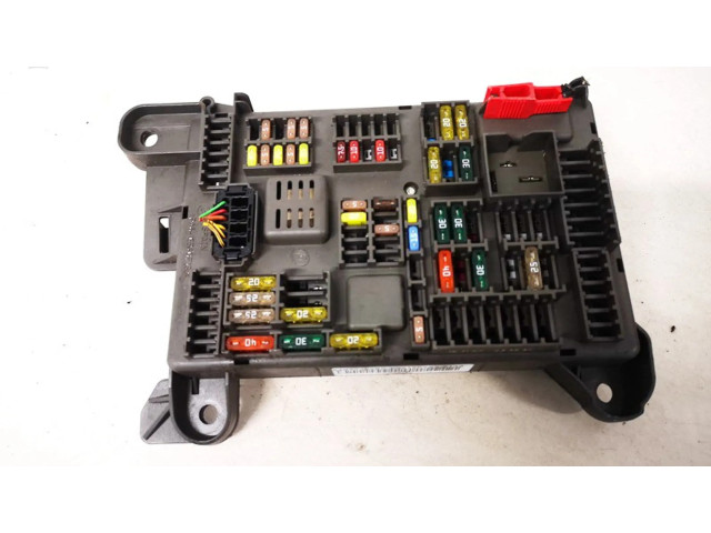 Pojistková skříňka 6931687 BMW X6 E71 2010