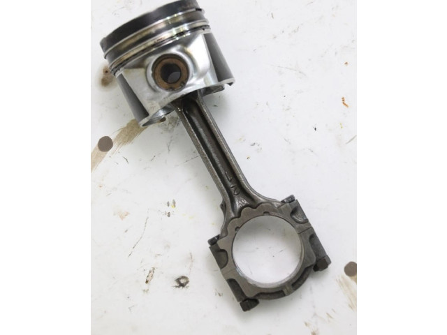 Поршень с шатуном YD22ETI A2010AW400, A2010AW400 Nissan X-Trail T30