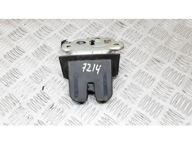 Замок задней крышки