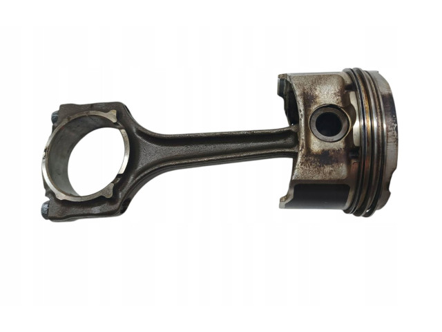  Поршень с шатуном  55196910, 16V  Fiat Grande Punto  