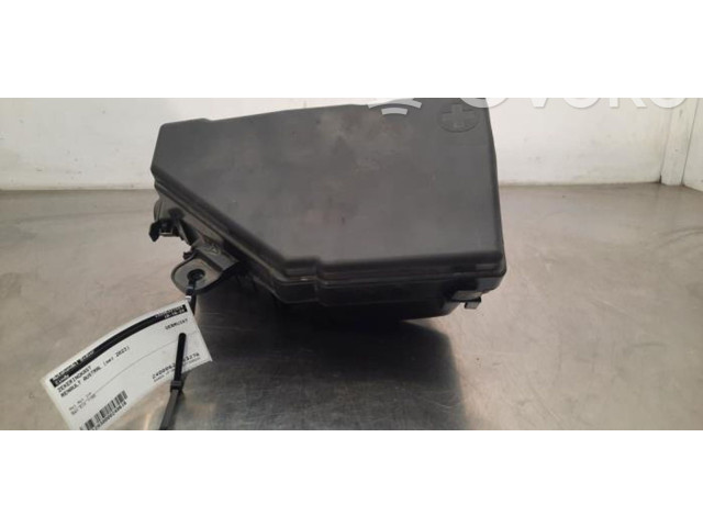 Pojistková skříňka Renault Austral 2023