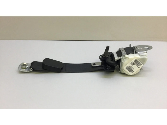 Задний ремень безопасности