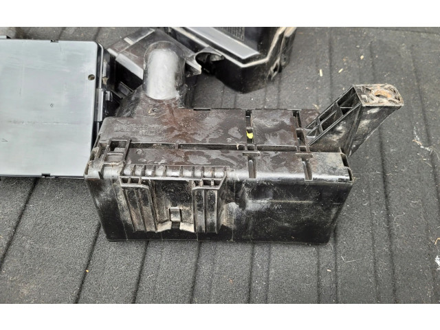 Pojistková skříňka 284B7CA000 Nissan Murano Z50 2006