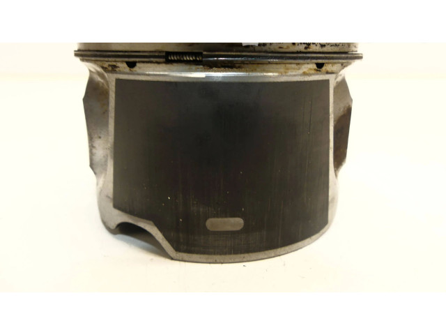 Поршень D4204T5 82L175 Volvo S60