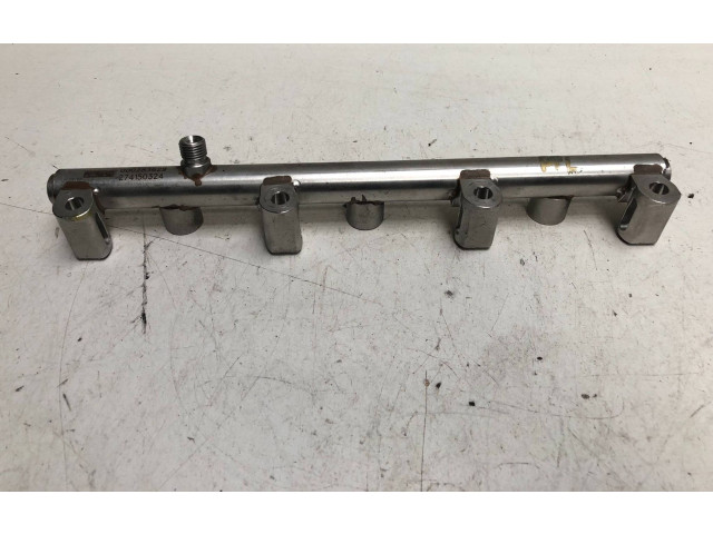 Топливная рампа 274150324, 000283629 Maserati Ghibli