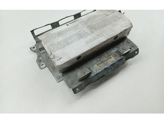 Подушка безопасности пассажира 8200197820 Renault Clio II