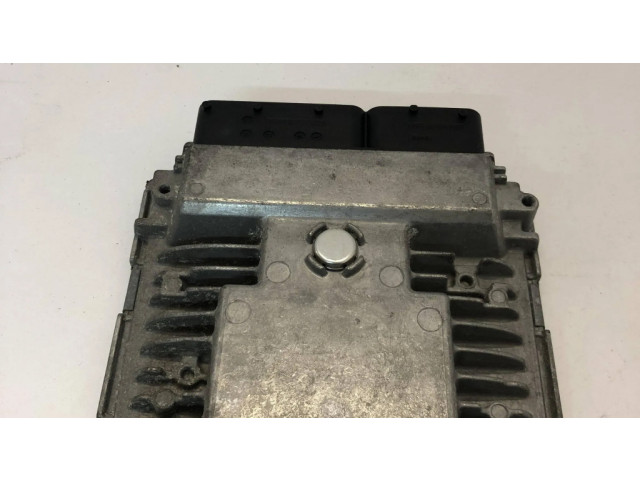 Блок управления двигателя 03F906070JM, 5WP44988 Skoda Rapid (NH)
