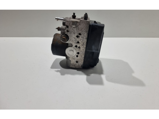 Блок АБС 1338005510, 4454053030 Lexus IS 200-300 1999 - 2005 года