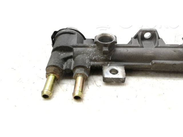 Топливная рампа 036133319B, 036031C   Volkswagen Golf IV  