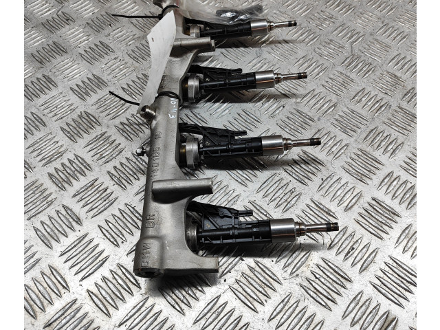 Vstřikovací lišta 7639979   BMW 3 F30 F35 F31    B48 B20 A 