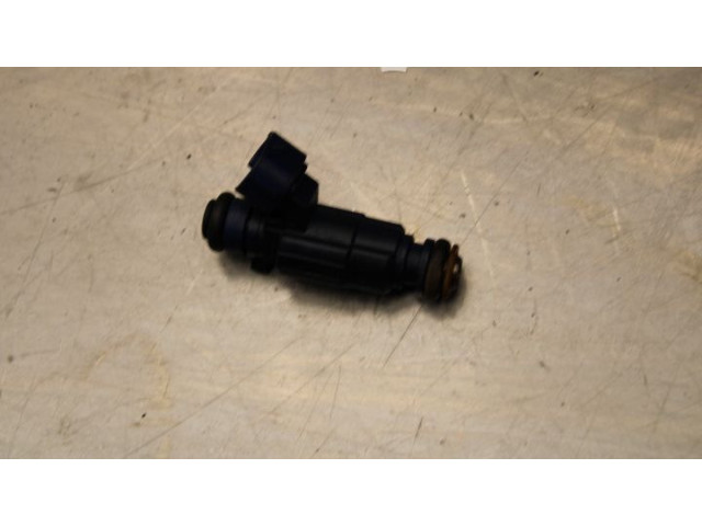 Vstřikovač 353102B000 Hyundai i30 G4FC