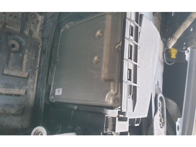 Блок управления двигателя Volkswagen Touran III